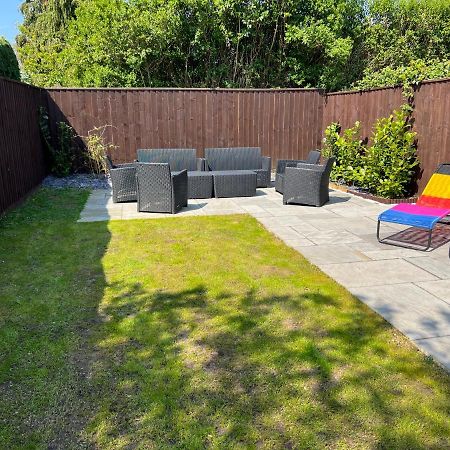 Fantastic Villa Bournemouth - Spa, Parking, Garden ภายนอก รูปภาพ