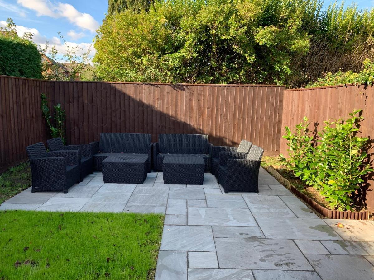 Fantastic Villa Bournemouth - Spa, Parking, Garden ภายนอก รูปภาพ