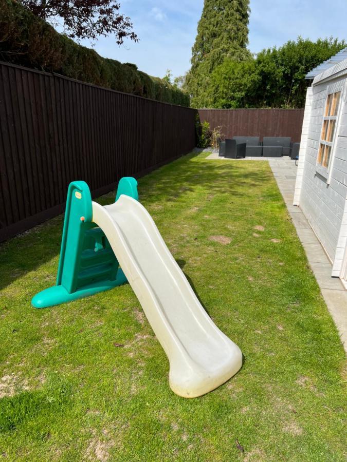 Fantastic Villa Bournemouth - Spa, Parking, Garden ภายนอก รูปภาพ